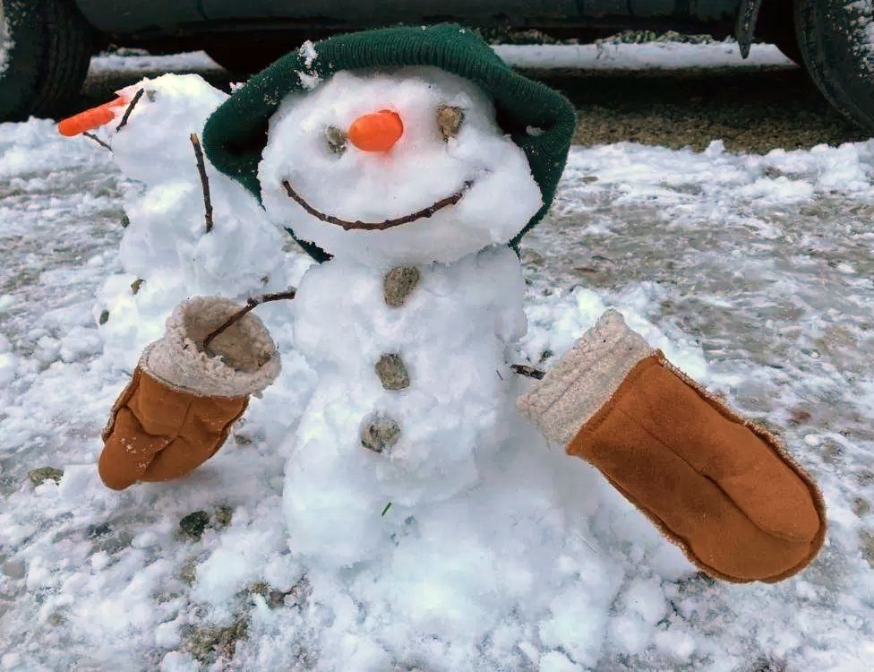 Heavy Snow Forces Schools To Close In Cornwall BBC Newsround heavy-snow-forces-schools-to-close-in-cornwall-bbc-newsround