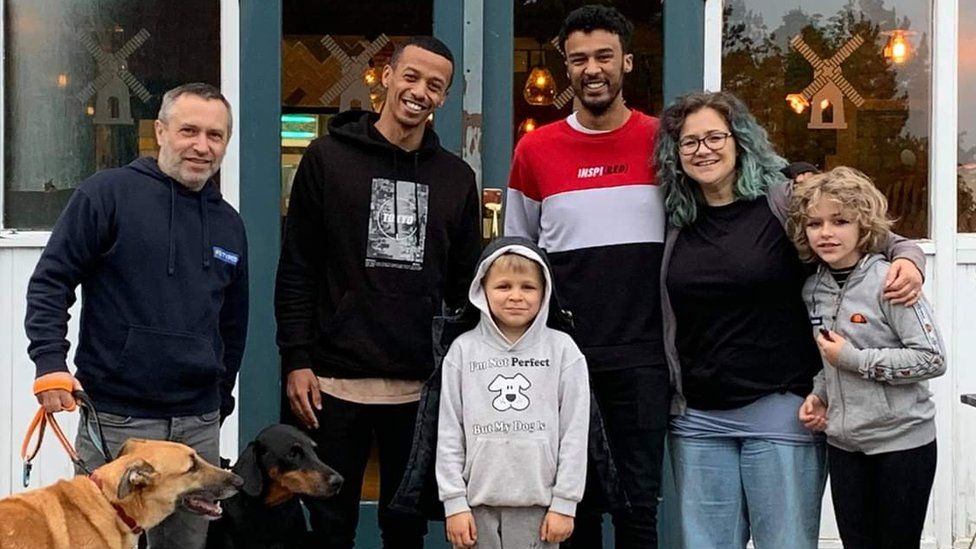 The family arranged to meet the brothers at a local pub.