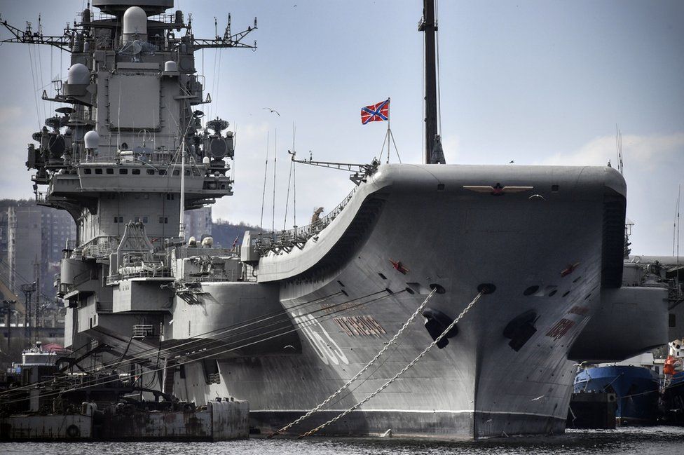Russian aircraft carrier Admiral Kuznetsov damaged by crane - BBC News