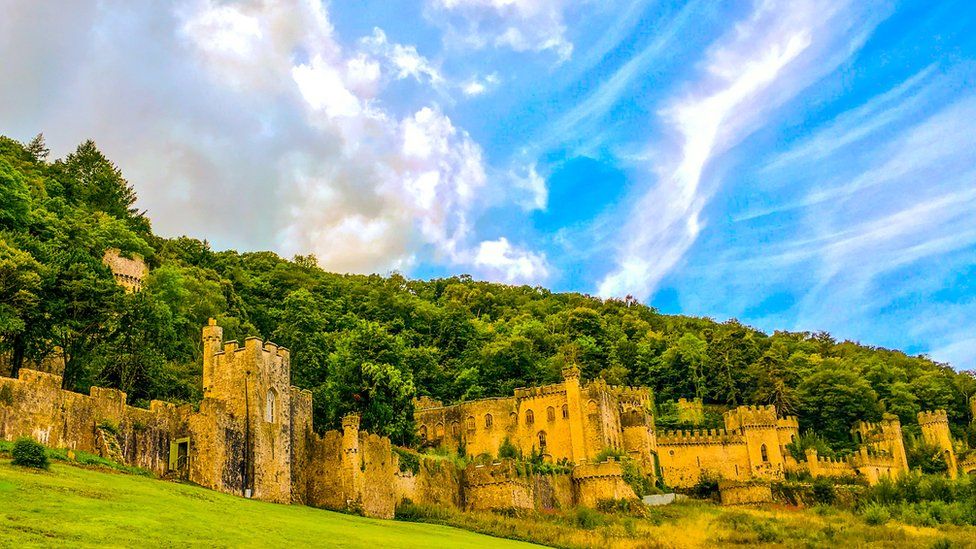 Eric Scadding took this picture of Gwrych Castle near Colwyn Bay. Would you like to see your photo featured? If you would like your picture to be included, email it to newsonlinepictures@bbc.co.uk with your details and information about how you came to take the image.