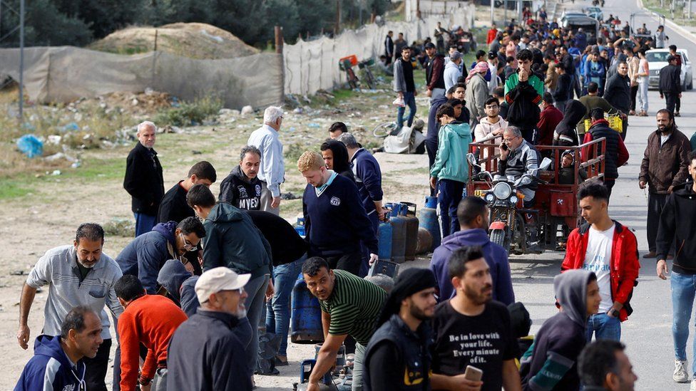 People queuing for cooking gas in Rafah