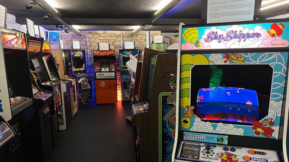 Associated Leisure MULTI VIDEO CABINETS Original Arcade Game Sales Flyer UK