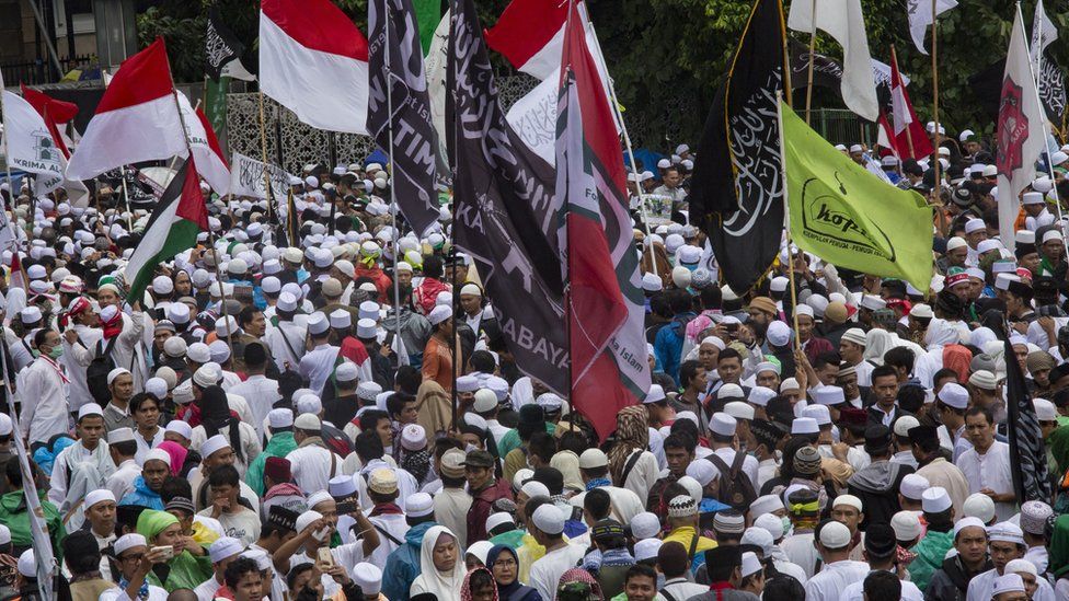 Islamic hardliners demonstrate against Basuki Tjahaja Purnama