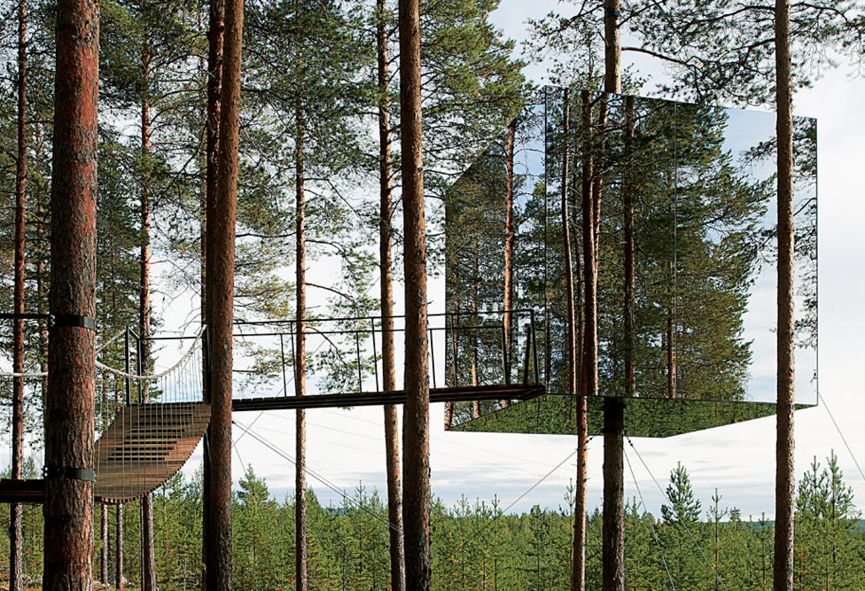 'Mirrored Tree House' by Tham and Videgard Arkitekter - Sweden