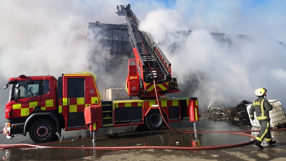 Doncaster Fire crews fight Balby recycling centre blaze BBC News