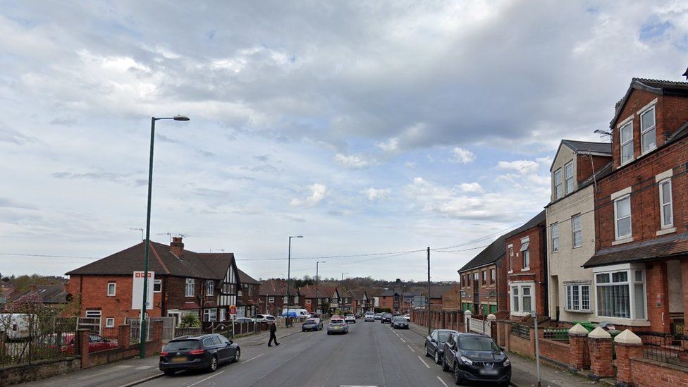 Two arrests after drugs and cash found in property - BBC News