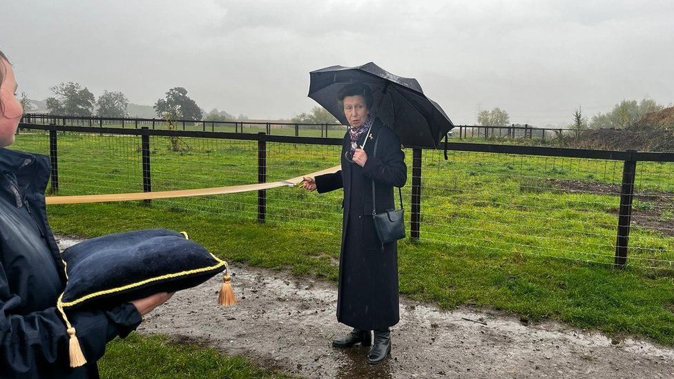 Image of Princess Anne at the ceremony to open the new track