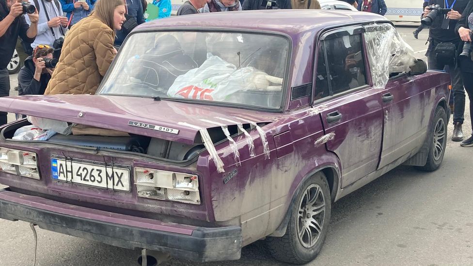 Danil's car arrives in Zaporizhzhia from Mariupol