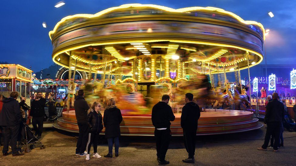 2022 Old Fashioned Christmas Fairgrounds Showman Doctor: From Travelling Fairgrounds To The Covid Frontline - Bbc  News