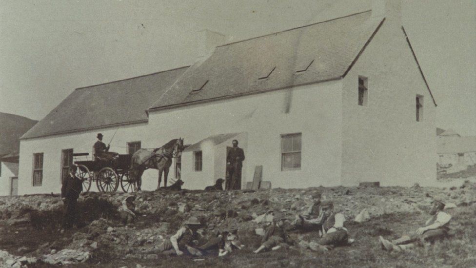 Unearthing the story of Scotland's industrial ghost village - BBC News