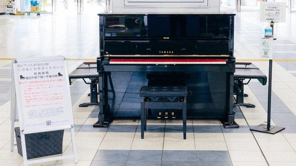 Japan street piano confiscated after buskers break etiquette rules - NZ  Herald