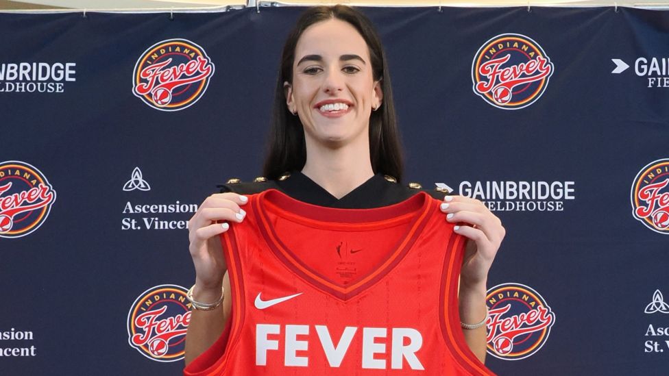 Caitlin Clark: Indiana Fever player scores 30 points in WNBA defeat ...