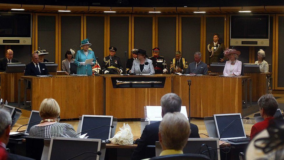 The Queen opens the fourth session of the Welsh assembly in 2011