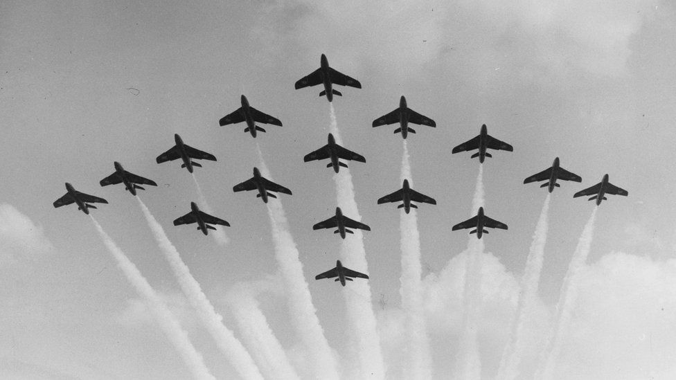 Black Arrows Hawker Hunters in formation at Farnborough Airshow in September 1959