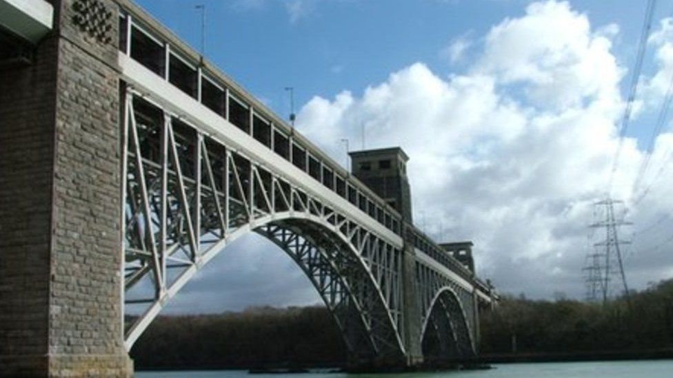 Pont Britannia