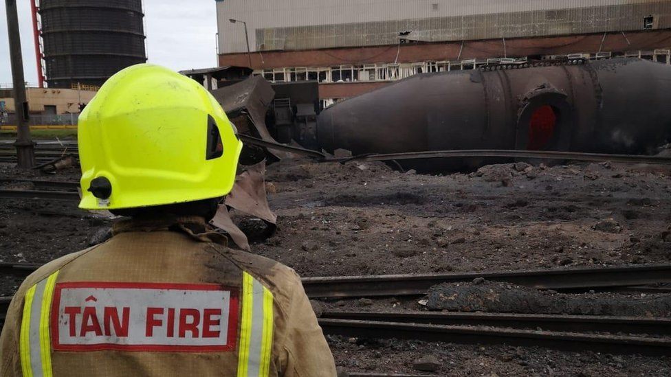 "It Shook My Chest": The Aftermath Of The Us Steel Plant Explosion - wg8wqsi