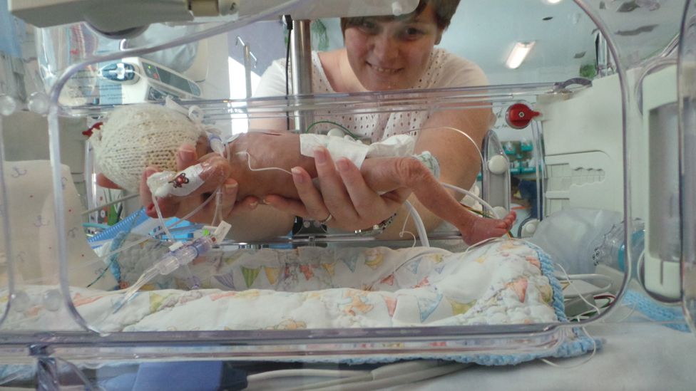 Rebecca with baby Oliver in intensive care