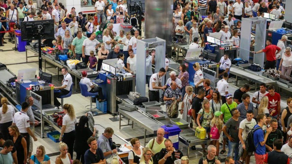 Queues at airport security