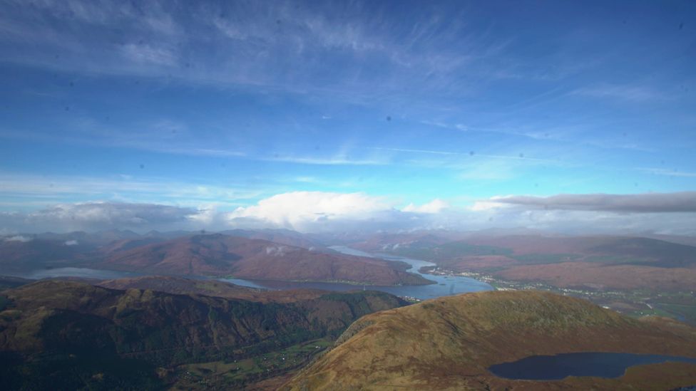 Ben Nevis gets automatic weather station - BBC News