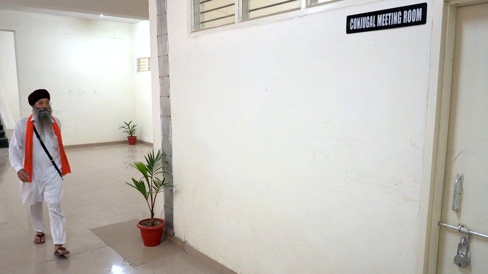 Супружеская комната в тюрьме Гойндвал в Пенджабе