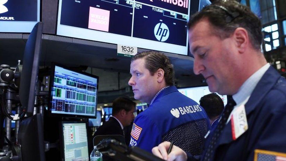 Wall Street flat ahead of employment data release - BBC News