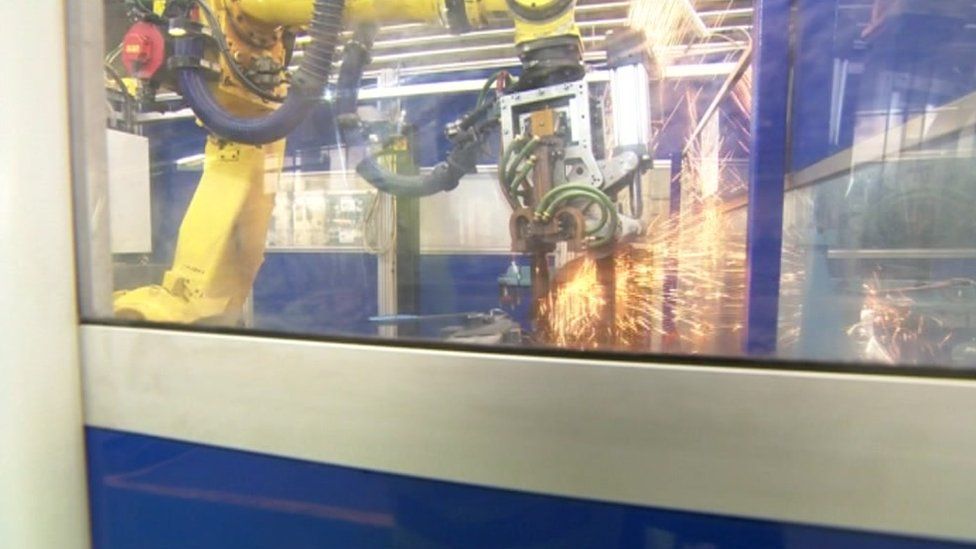 Coventry car parts supplier put in administration BBC News