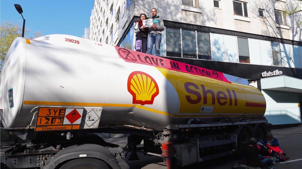 Extinction Rebellion protesters on oil tanker