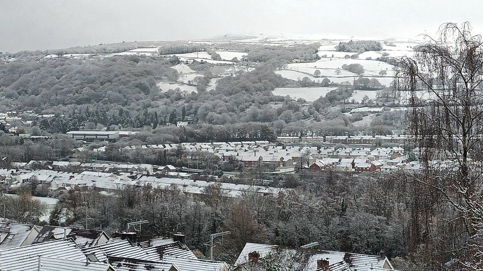 Snow scene in Pontypridd