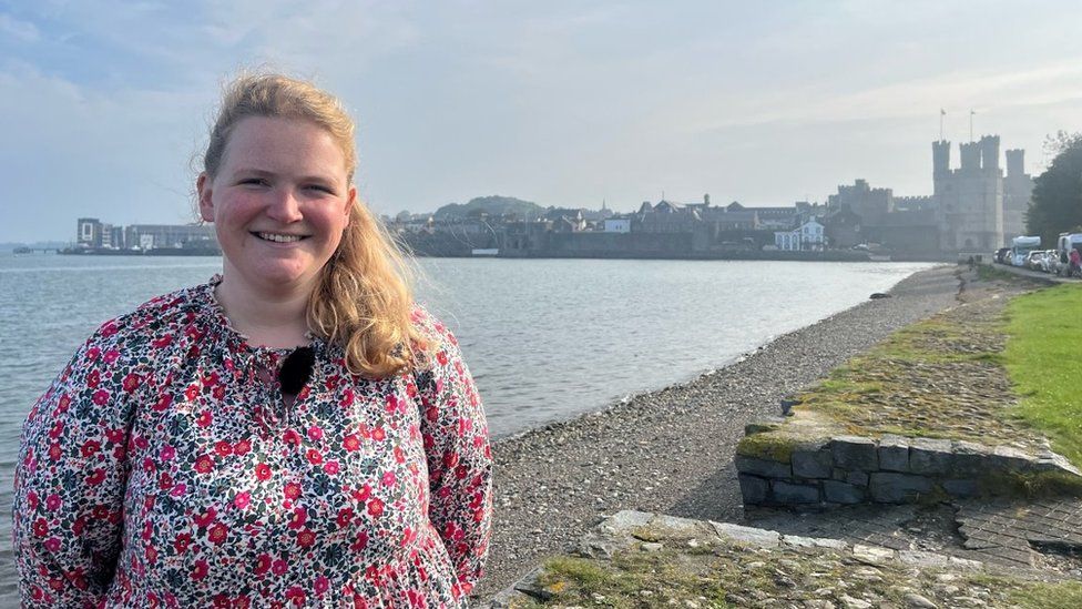 Caernarfon: Galw am ailddatblygu morglawdd y Foryd - BBC Cymru Fyw
