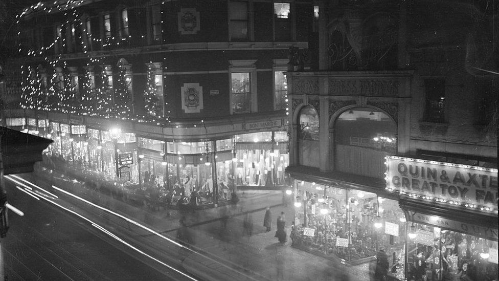 Brixton High Road, London, December 1927