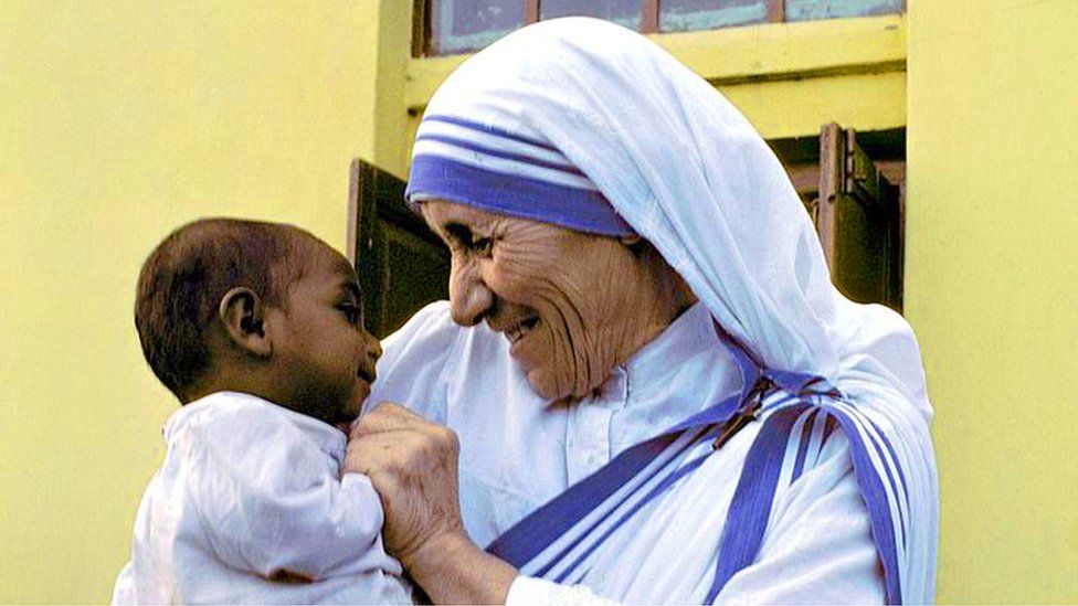 mother teresa with children