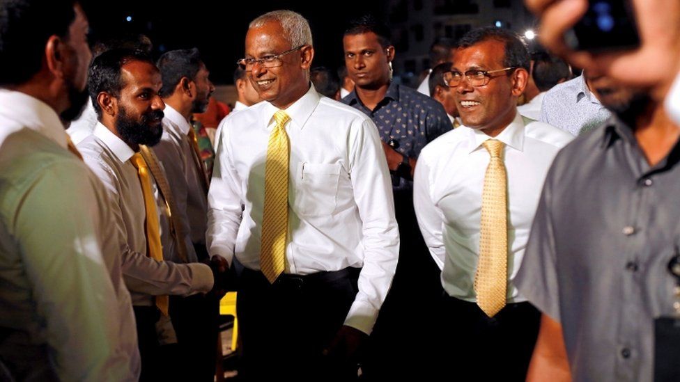 Mohamed Nasheed (R) is an ally of the current president of the Maldives Ibrahim Mohamed Solih (L)