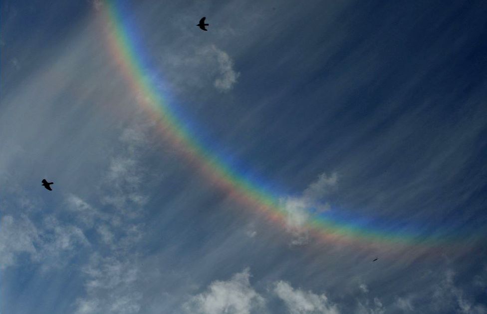 Who What Why How Common Are Upside down Rainbows BBC News