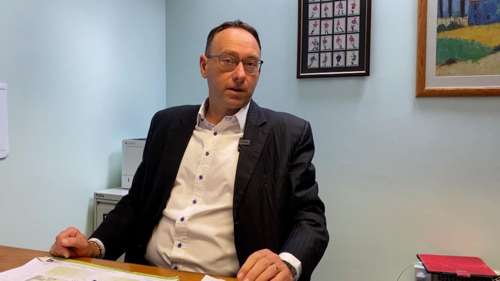 Rising mortgage rates affecting home buyers in Guernsey BBC News