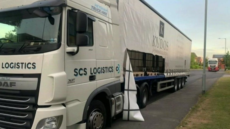 Targeted lorry