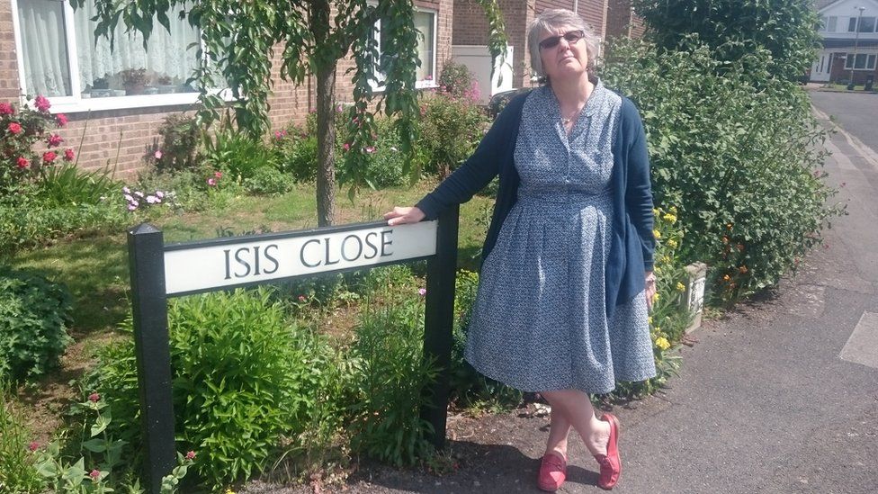 Kim Wallace in Isis Close, Abingdon