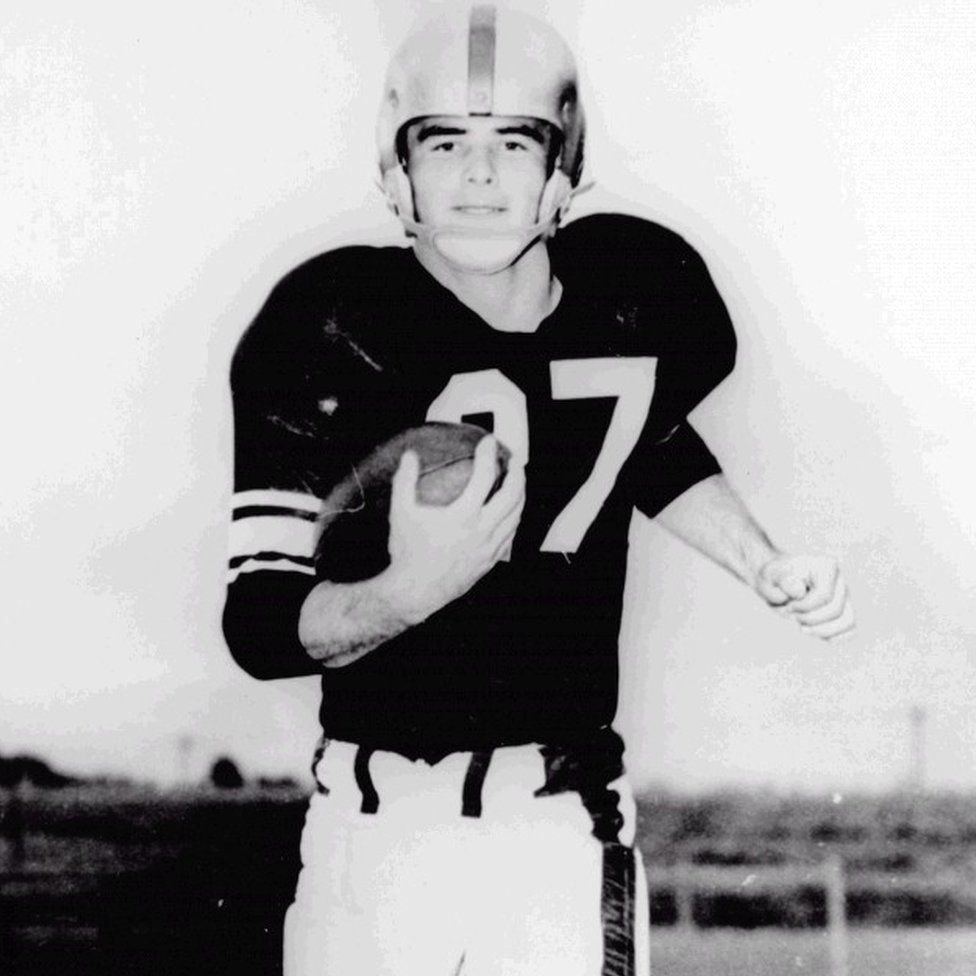 Burt Reynolds playing college football