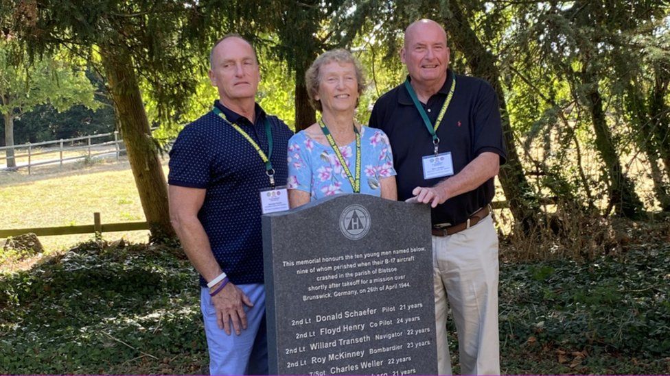 The family of Floyd Henry in Bletsoe, Bedfordshire