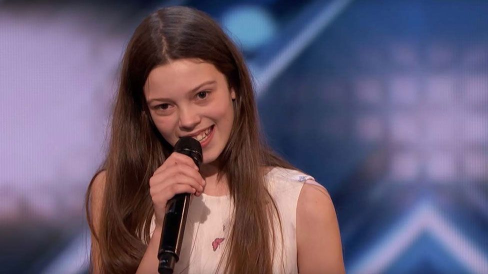 Kan beregnes pessimistisk evigt America's Got Talent: The 13-year-old Brit who got the golden buzzer - BBC  News
