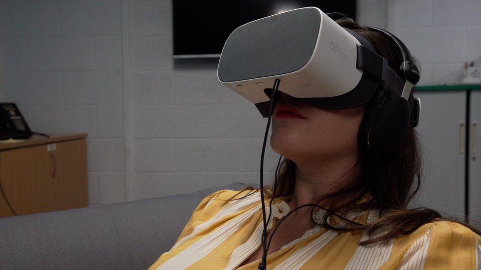 Women in labour given virtual reality to ease pain of childbirth