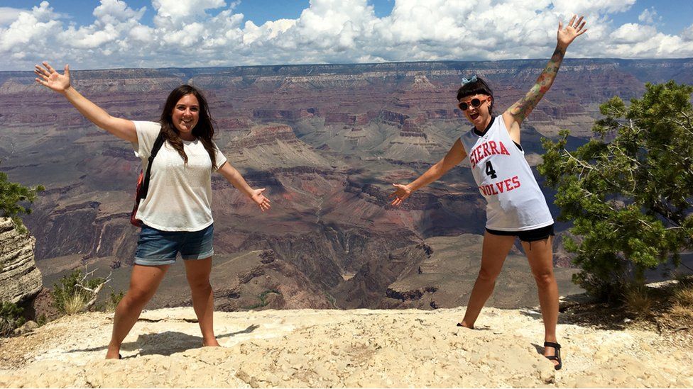 Travel the US for free? Here's how Sarah and Lilly did it BBC News