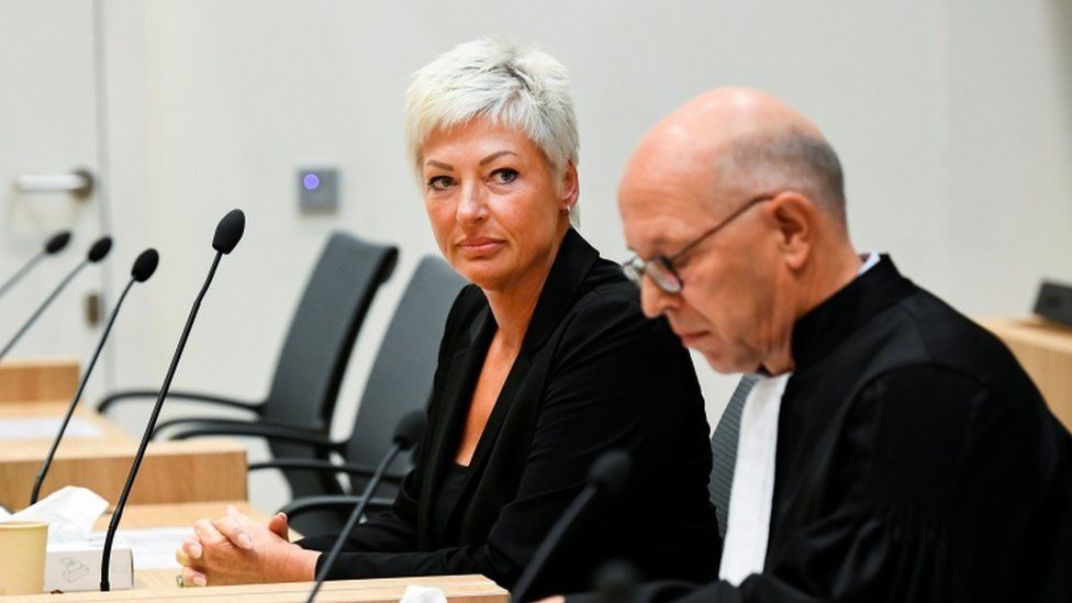 Ria van der Steen and her lawyer in the courtroom