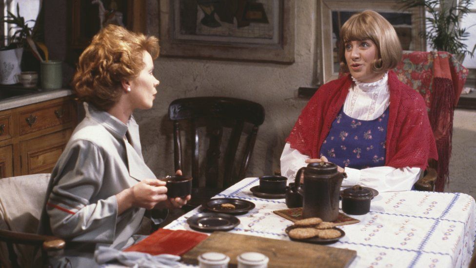 Celia Imrie and Victoria Wood in As Seen on TV