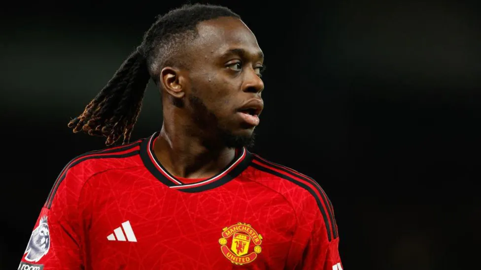 West Ham Lands Man Utd Defender Wan-Bissaka for £15 Million.