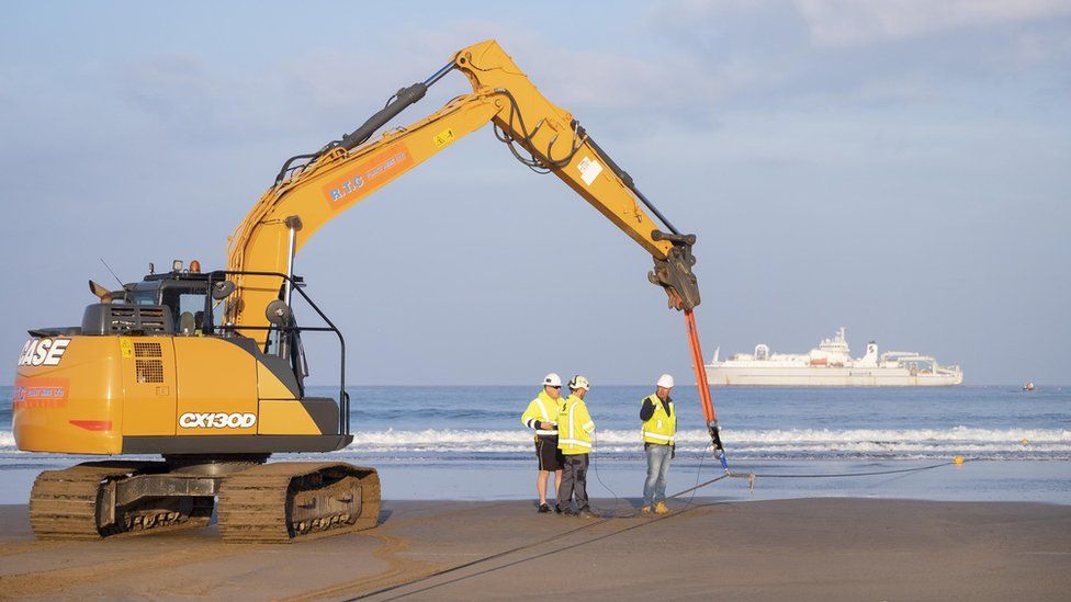 'Massive' transatlantic data cable landed on beach in Bude