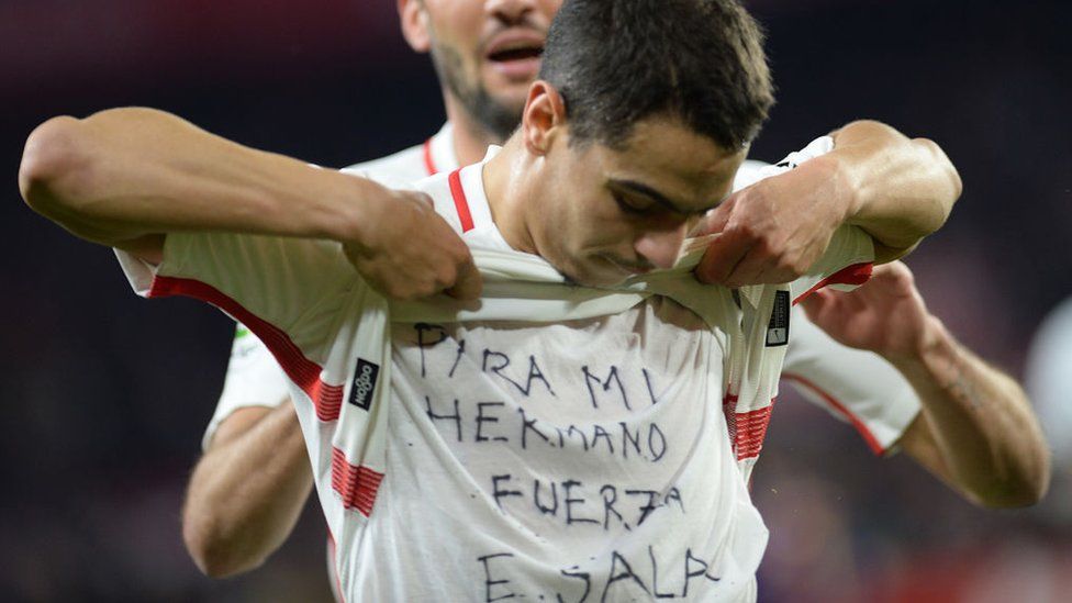 Sevilla's Wissam Ben Yedder showing a message to Emiliano Sala on his T-shirt