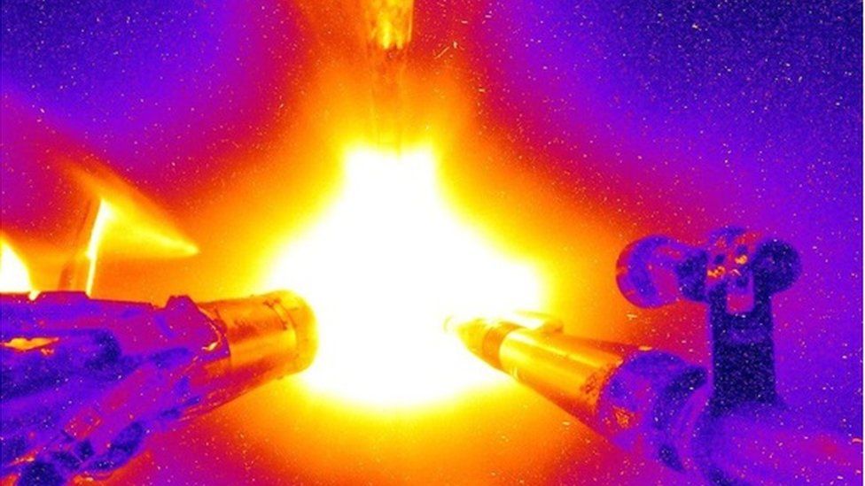 A deuterium-tritium implosion at NIF