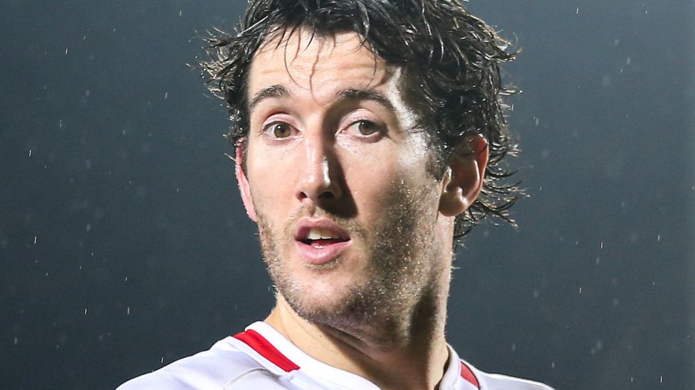 Joe Philbin: Warrington Wolves second-row signs contract until 2019 ...
