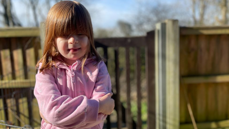 New Garden For Stoke On Trent Girl Six With Heart Condition Bbc News 