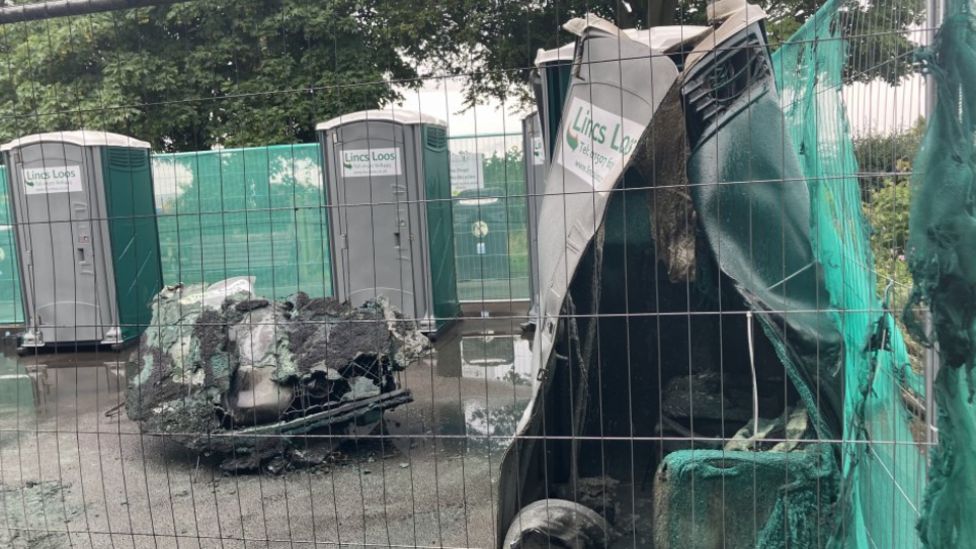 Portable toilets in Cleethorpes damaged in probable arson BBC News